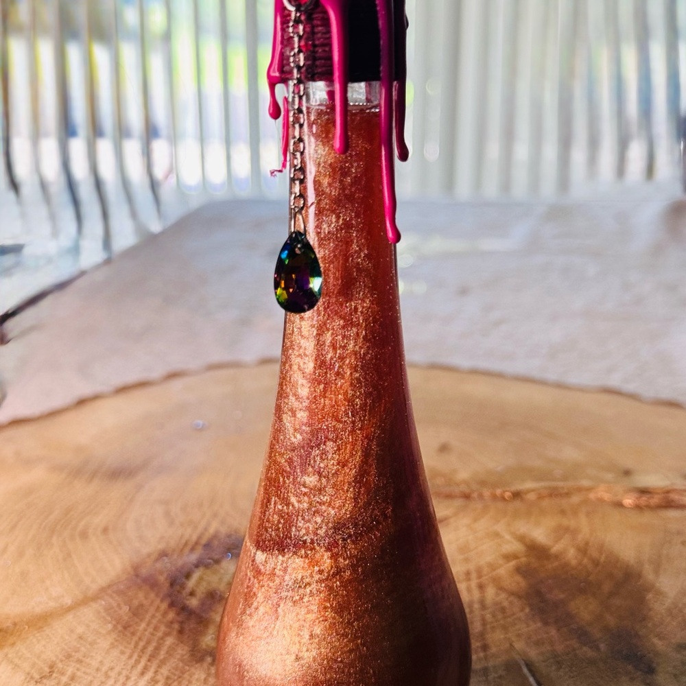 Colorful Bottles Changes Color - Picture 5 of 8
